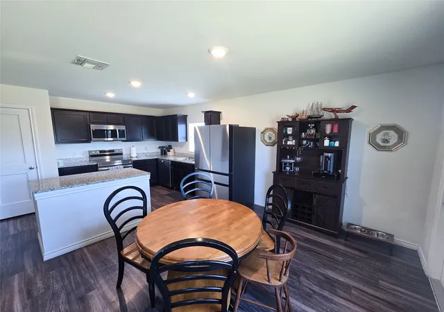 Photo 3 of Sale Pending at 3609 Yamini Dr, Abilene, TX 79606 | MLS# 21367209 | Listing updated on 2026-08-27