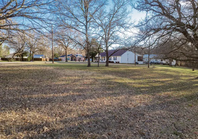 Photo 3 of Land for sale at Tbd Lakeview Dr, East Tawakoni, TX 75472 | MLS# 21367215 | Listing updated on 2026-08-23