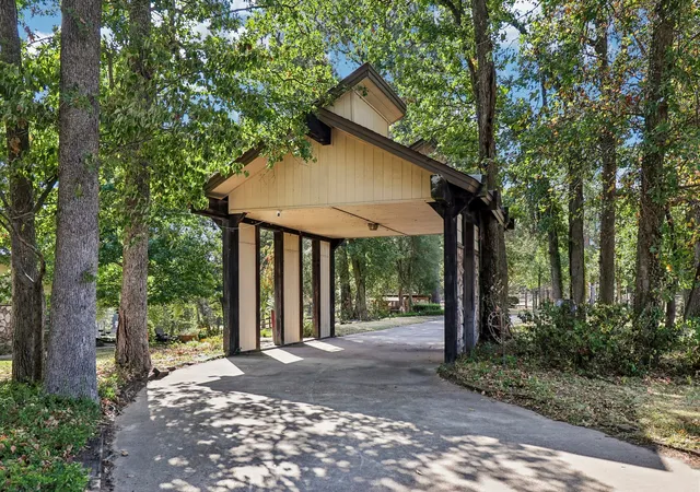 Photo 3 of Single family home for sale at 111 Vz County Road 4133, Canton, TX 75103 | MLS# 21366278 | Listing updated on 2026-08-23