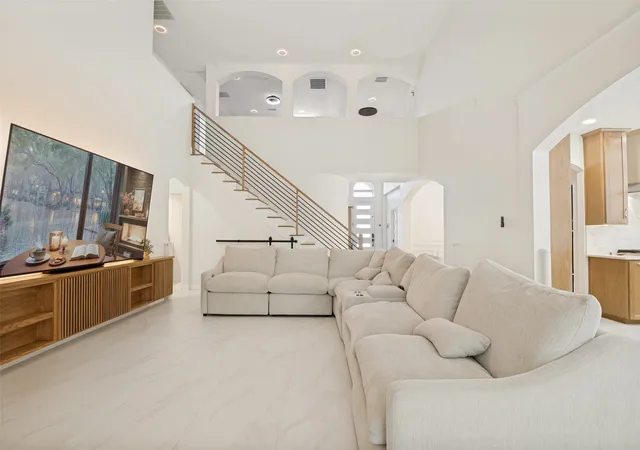 Photo 4 of Single family home for sale at 200 Ravenel St, Glenn Heights, TX 75154 | MLS# 21367039 | Listing updated on 2026-10-07