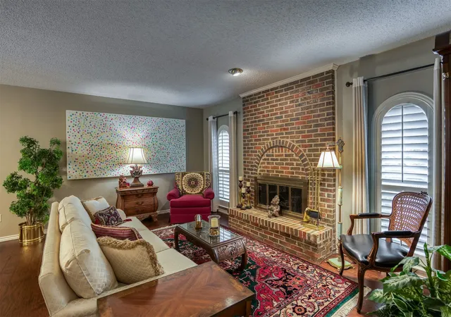 Photo 3 of Townhouse for sale at 6837 Anglebluff Cir, Dallas, TX 75248 | MLS# 21367134 | Listing updated on 2026-08-23