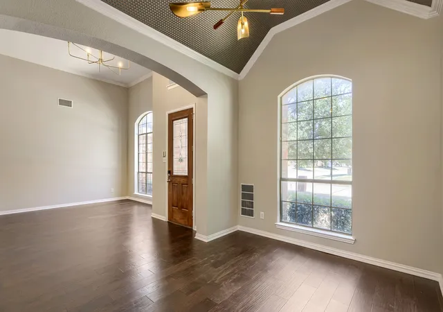 Photo 3 of Single family home for sale at 6919 Navigation Dr, Grand Prairie, TX 75054 | MLS# 21363943 | Listing updated on 2026-08-23