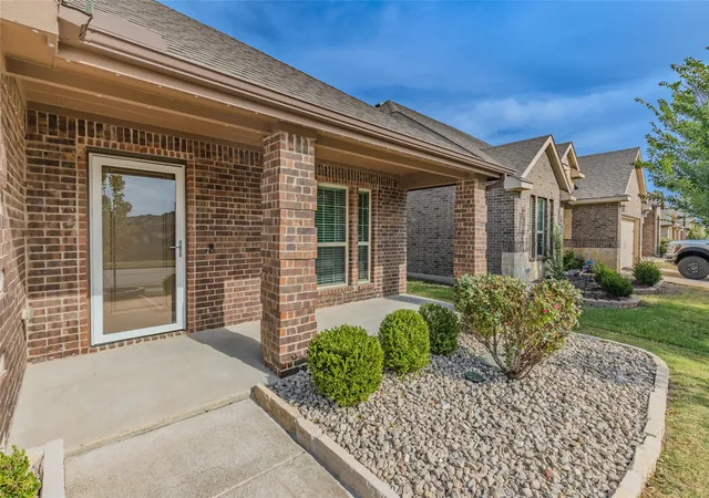Photo 2 of Single family home for sale at 228 Sunny Corner Rd, Royse City, TX 75189 | MLS# 21366936 | Listing updated on 2026-08-23
