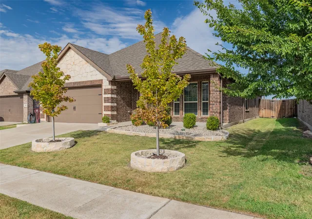 Photo 3 of Single family home for sale at 228 Sunny Corner Rd, Royse City, TX 75189 | MLS# 21366936 | Listing updated on 2026-08-23