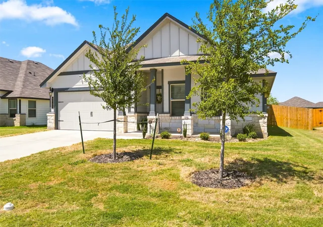 Photo 2 of Single family home for sale at 5737 Foggy Lagoon Dr, Waco, TX 76708 | MLS# 21367316 | Listing updated on 2026-08-23
