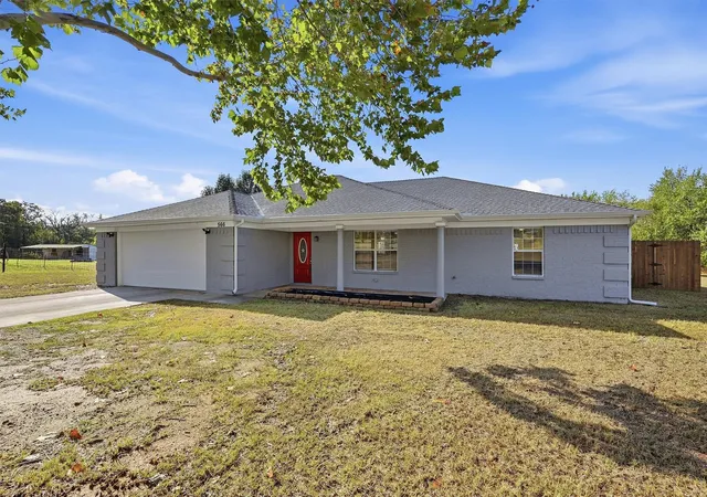 Photo 2 of Single family home for sale at 566 Mccraw Ln, Denison, TX 75021 | MLS# 21367324 | Listing updated on 2026-10-04
