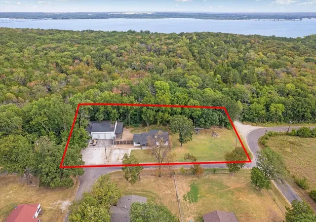 Photo 2 of Sale Pending at 37 Oxford Dr, Gordonville, TX 76245 | MLS# 21366416 | Listing updated on 2026-09-20