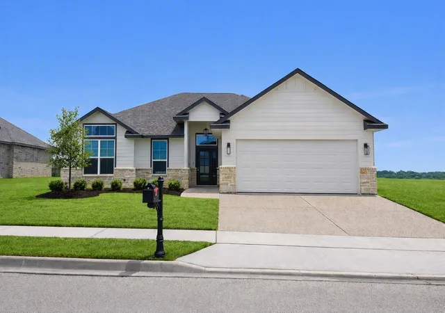 Photo 1 of Single family home for sale at 395 Frederick Dr, Robinson, TX 76706 | MLS# 21367331 | Listing updated on 2026-08-23