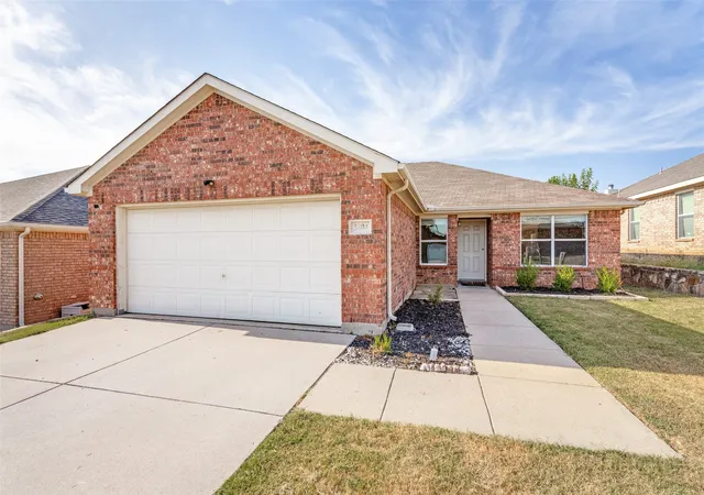 Photo 1 of Single family home for sale at 3804 Jade St, Fort Worth, TX 76244 | MLS# 21366601 | Listing updated on 2026-09-29