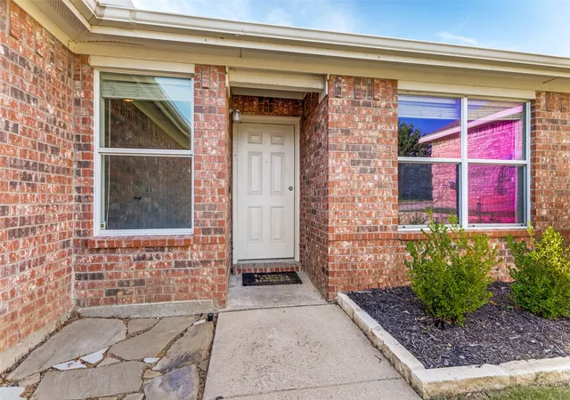 Photo 2 of Single family home for sale at 3804 Jade St, Fort Worth, TX 76244 | MLS# 21366601 | Listing updated on 2026-09-29