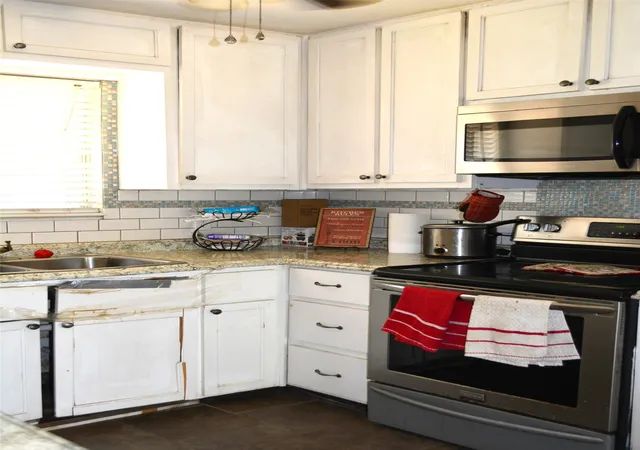 Photo 4 of Single family home for sale at 9040 Avalon Dr, Shreveport, LA 71118 | MLS# 21367068 | Listing updated on 2026-08-24