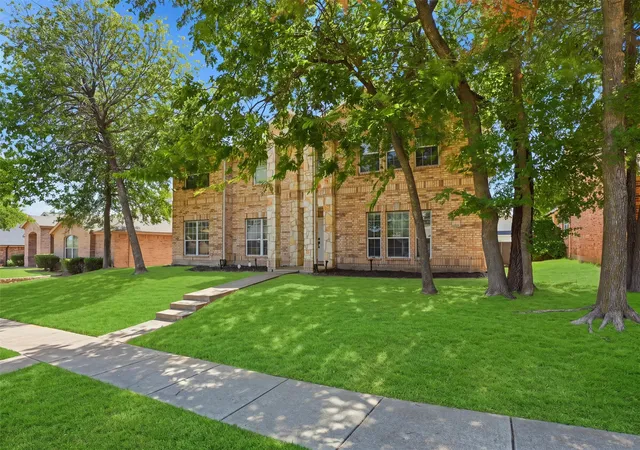 Photo 2 of Single family home for sale at 2159 Fair Weather Dr, Lancaster, TX 75146 | MLS# 21367404 | Listing updated on 2026-08-24