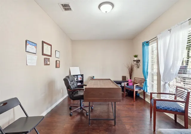 Photo 4 of Single family home for sale at 2159 Fair Weather Dr, Lancaster, TX 75146 | MLS# 21367404 | Listing updated on 2026-08-24