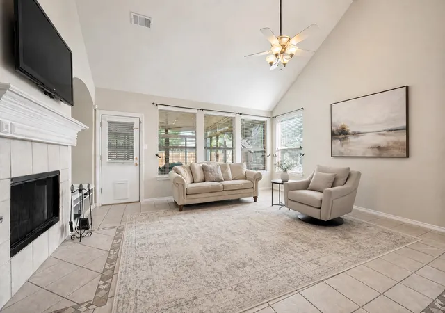 Photo 3 of Single family home for sale at 4205 Creek Falls Dr, Corinth, TX 76208 | MLS# 21363217 | Listing updated on 2026-08-30