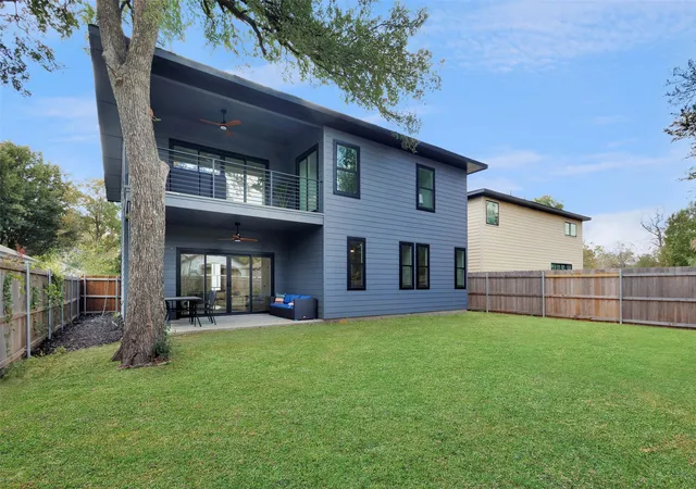Photo 30 of Single family home for sale at 1911 Bickers St, Dallas, TX 75212 | MLS# 21346949 | Listing updated on 2026-09-20