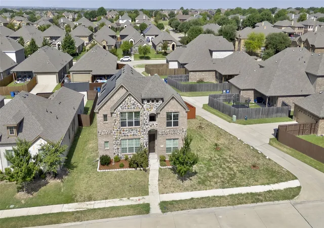Photo 1 of Single family home for sale at 117 Melody Wy, Red Oak, TX 75154 | MLS# 21346422 | Listing updated on 2026-08-24