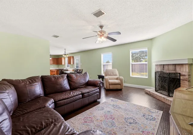 Photo 4 of Single family home for sale at 1005 Ann Dr, Wylie, TX 75098 | MLS# 21355896 | Listing updated on 2026-10-05