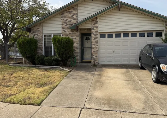 Photo 1 of Single family home for sale at 3832 Mulberry Ln, Bedford, TX 76021 | MLS# 21367463 | Listing updated on 2026-08-29