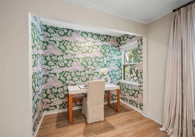 Listing Photo 5 - Condo for sale in building located at 6226 Bandera Ave, Dallas, TX 75225 - Unit #C