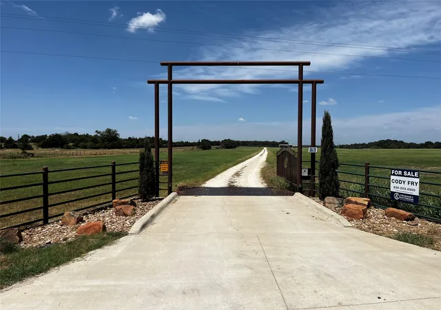 Photo 2 of Land for sale at 4732 W Us Hwy 79, Franklin, TX 77856 | MLS# 21355727 | Listing updated on 2026-08-24