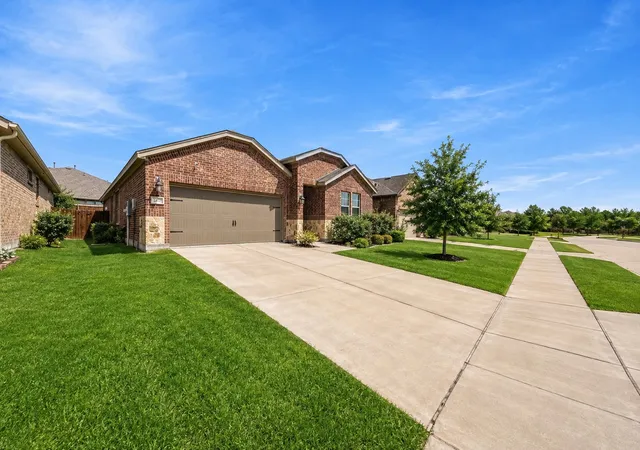 Photo 2 of Single family home for sale at 1928 Stinnet St, Anna, TX 75409 | MLS# 21359928 | Listing updated on 2026-08-24