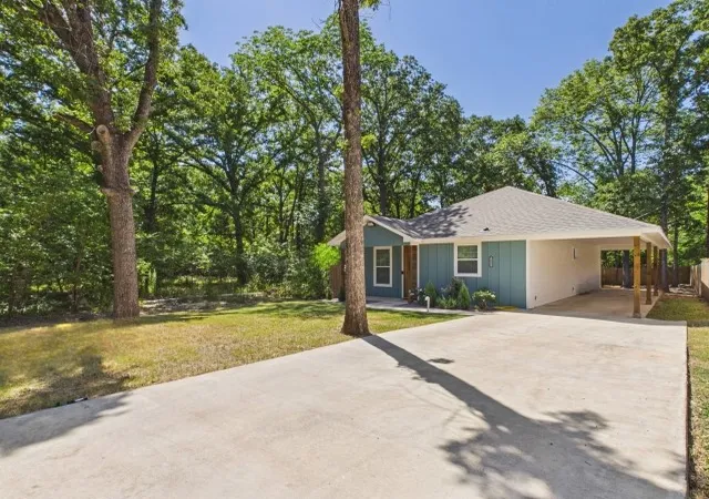 Photo 2 of Single family home for sale at 14089 E Travis Ln, Log Cabin, TX 75148 | MLS# 21367430 | Listing updated on 2026-08-29
