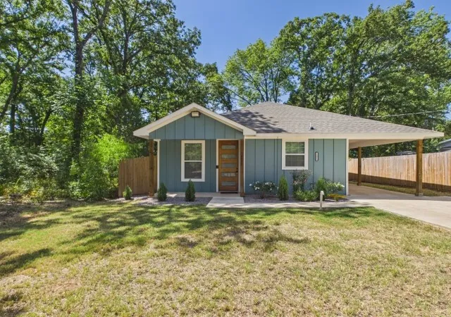Photo 3 of Single family home for sale at 14089 E Travis Ln, Log Cabin, TX 75148 | MLS# 21367430 | Listing updated on 2026-08-29