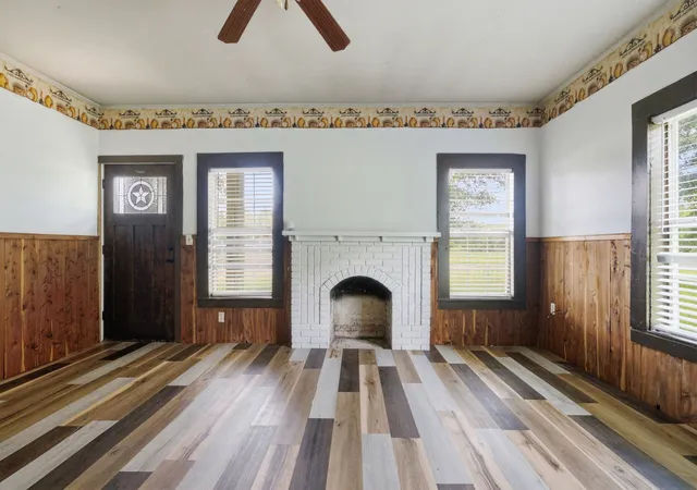 Photo 3 of Single family home for sale at 506 E Longview St, Arp, TX 75750 | MLS# 21367576 | Listing updated on 2026-08-24