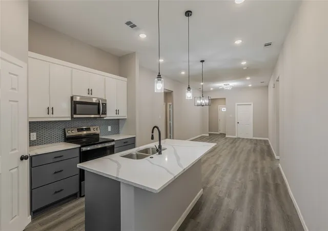 Photo 2 of Single family home for sale at 3627 Havana St, Dallas, TX 75215 | MLS# 21367588 | Listing updated on 2026-09-02