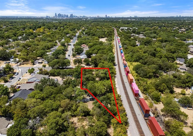 Photo 2 of Land for sale at 15 Wilkes Ave, Dallas, TX 75227 | MLS# 21367088 | Listing updated on 2026-08-24