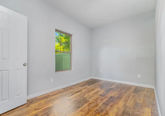 Photo 4 of Single family home for sale at 2314 Frank Henderson Jr Dr, Dallas, TX 75216 | MLS# 21367584 | Listing updated on 2026-08-24
