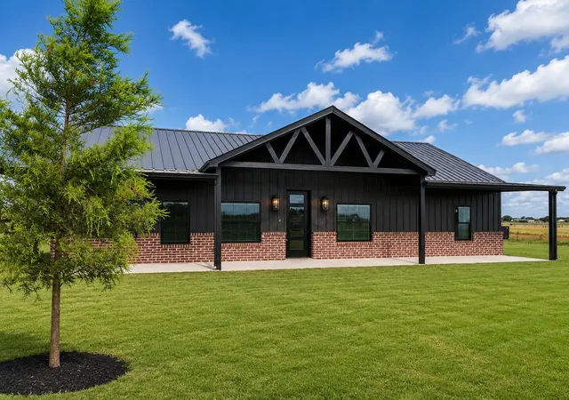 Photo 2 of Single family home for sale at 108 Keeter Rd, Springtown, TX 76082 | MLS# 21367629 | Listing updated on 2026-10-02