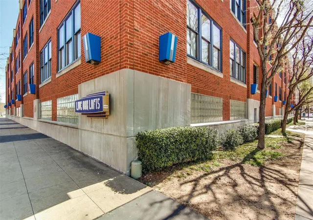 Condo for sale at 2502 Live Oak St #322, Dallas, TX 75204 | MLS# 21367318