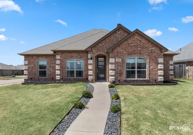Photo 2 of Single family home for sale at 5000 Blue Mesa Ln, Wichita Falls, TX 76310 | MLS# 21367001 | Listing updated on 2026-09-25