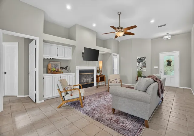 Photo 3 of Sale Pending at 8730 Bellechase Rd, Granbury, TX 76049 | MLS# 21367462 | Listing updated on 2026-09-28