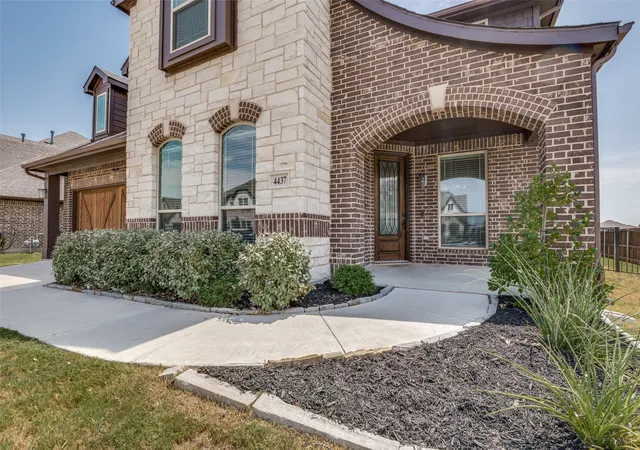 Photo 3 of Single family home for sale at 4437 Lupine Estate Dr, Joshua, TX 76058 | MLS# 21366091 | Listing updated on 2026-08-25