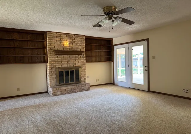 Photo 3 of Sale Pending at 3209 Santa Monica Dr, Abilene, TX 79605 | MLS# 21366447 | Listing updated on 2026-09-17
