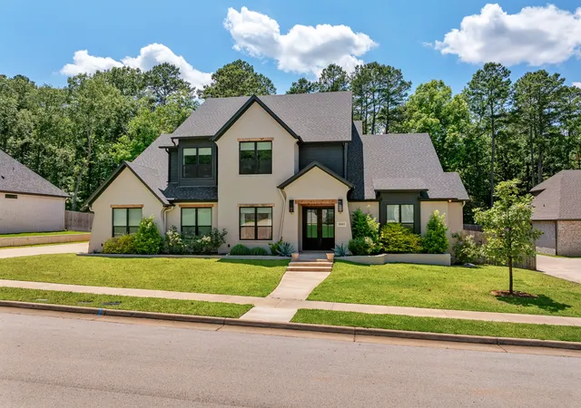 Photo 2 of Single family home for sale at 9261 Caddo Ridge Cvs, Tyler, TX 75703 | MLS# 21367693 | Listing updated on 2026-08-24