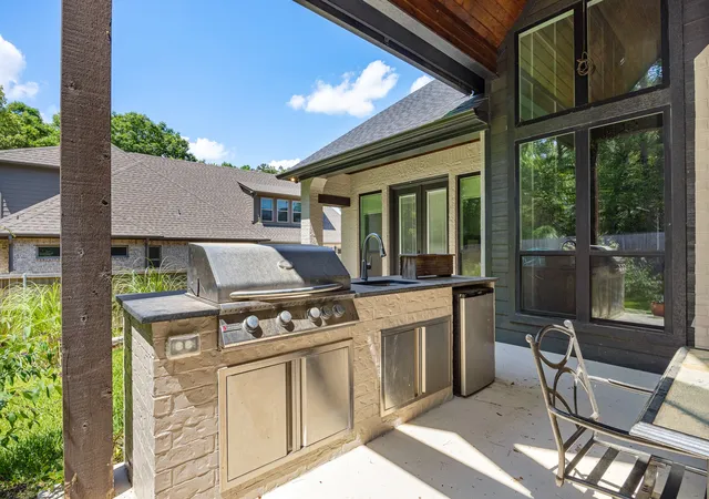 Photo 3 of Single family home for sale at 9261 Caddo Ridge Cvs, Tyler, TX 75703 | MLS# 21367693 | Listing updated on 2026-08-24