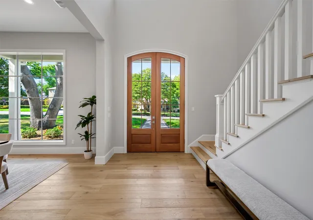 Photo 3 of Mansion for sale at 6254 Preston Crest Ln, Dallas, TX 75230 | MLS# 21360913 | Listing updated on 2026-10-08