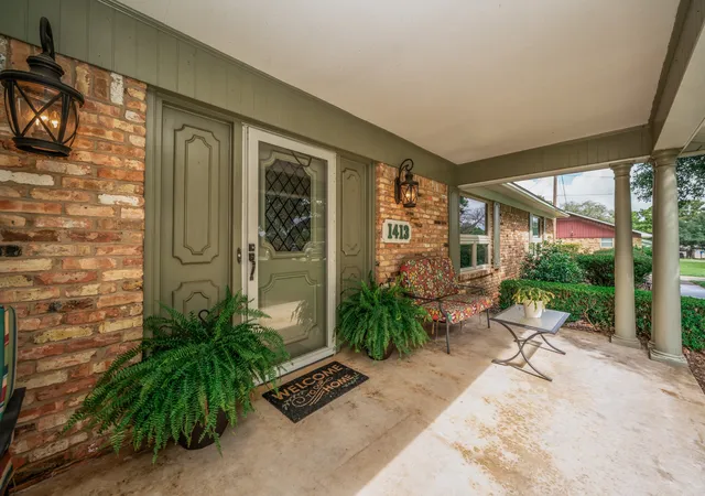 Photo 3 of Single family home for sale at 1413 S Main St S, Lindale, TX 75771 | MLS# 21364463 | Listing updated on 2026-08-24