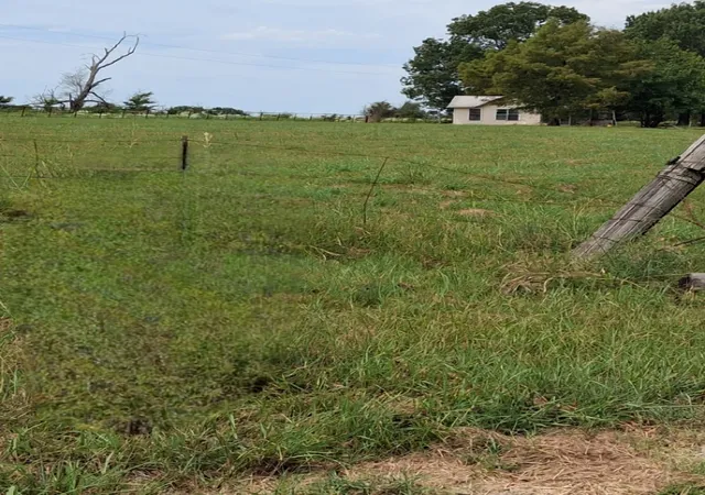 Single family home for sale at 2020 Farm Road 909, Clarksville, TX 75426 | MLS# 21367221