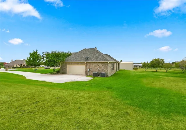 Photo 3 of Single family home for sale at 14008 Cromer Dr, Newark, TX 76071 | MLS# 21366990 | Listing updated on 2026-10-08