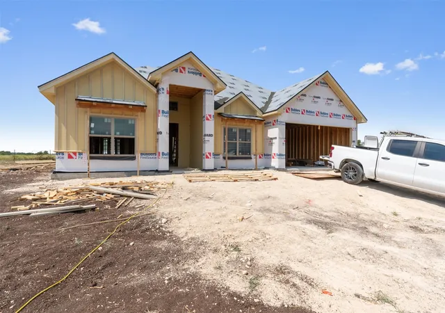 Photo 1 of Single family home for sale at 1405 Red Rock Rd, Hewitt, TX 76643 | MLS# 21361953 | Listing updated on 2026-09-24