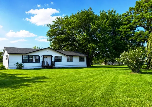 Photo 1 of Single family home for sale at 53 Reality Rd, Denison, TX 75021 | MLS# 21361350 | Listing updated on 2026-08-24