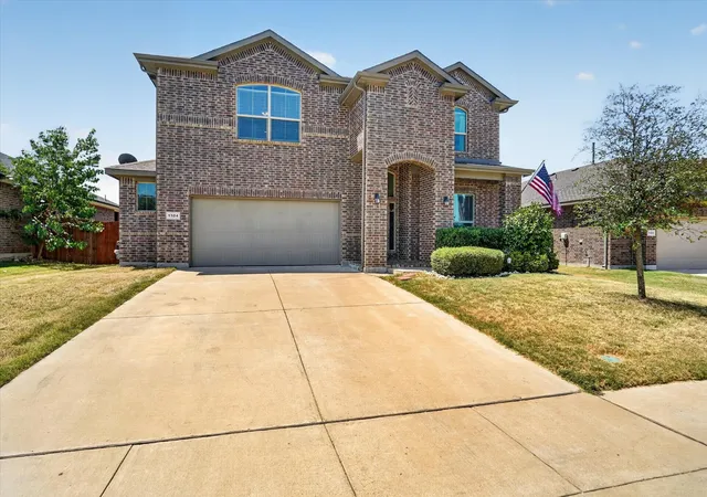 Photo 2 of Single family home for sale at 1104 Larkspur Ln, Cleburne, TX 76033 | MLS# 21357347 | Listing updated on 2026-10-05