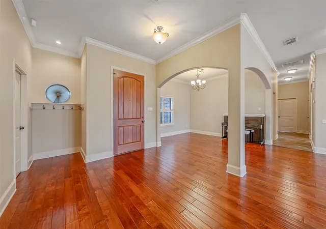 Photo 4 of Sale Pending at 6526 Ashmore, Tyler, TX 75703 | MLS# 21367760 | Listing updated on 2026-10-07