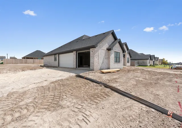 Photo 2 of Single family home for sale at 1300 Promised Land, Hewitt, TX 76643 | MLS# 21361214 | Listing updated on 2026-09-24