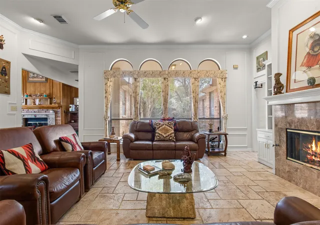 Photo 2 of Single family home for sale at 2616 Tulip Dr, Richardson, TX 75082 | MLS# 21361965 | Listing updated on 2026-08-24