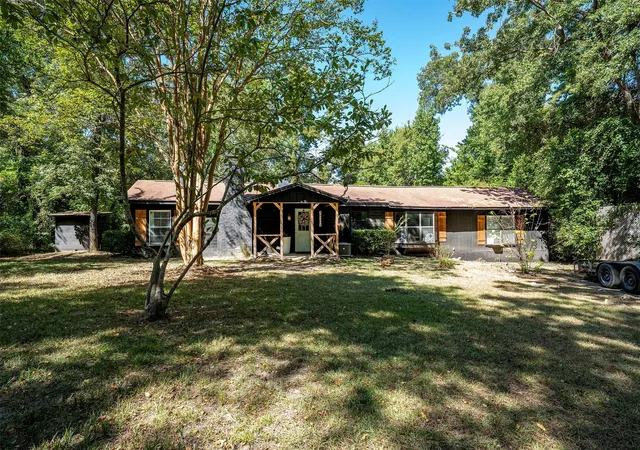 Photo 2 of Single family home for sale at 20616 E Grove Club Lake Rd, Whitehouse, TX 75791 | MLS# 21367781 | Listing updated on 2026-08-24